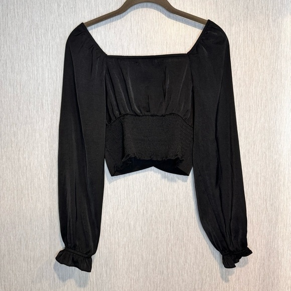 Altar’d State Black Longsleeve Silky Cropped Top Dressy Blouse size Small - Picture 5 of 7